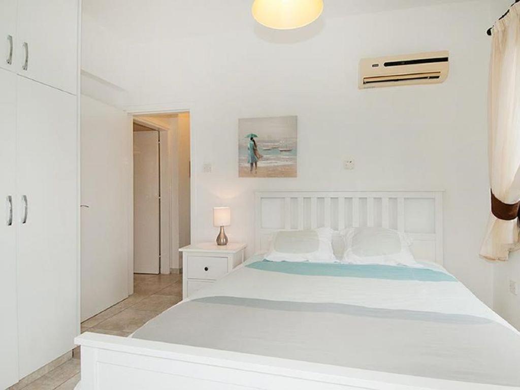 Beautiful 2-Bedroom Apartment - Great Location Πάφος Εξωτερικό φωτογραφία