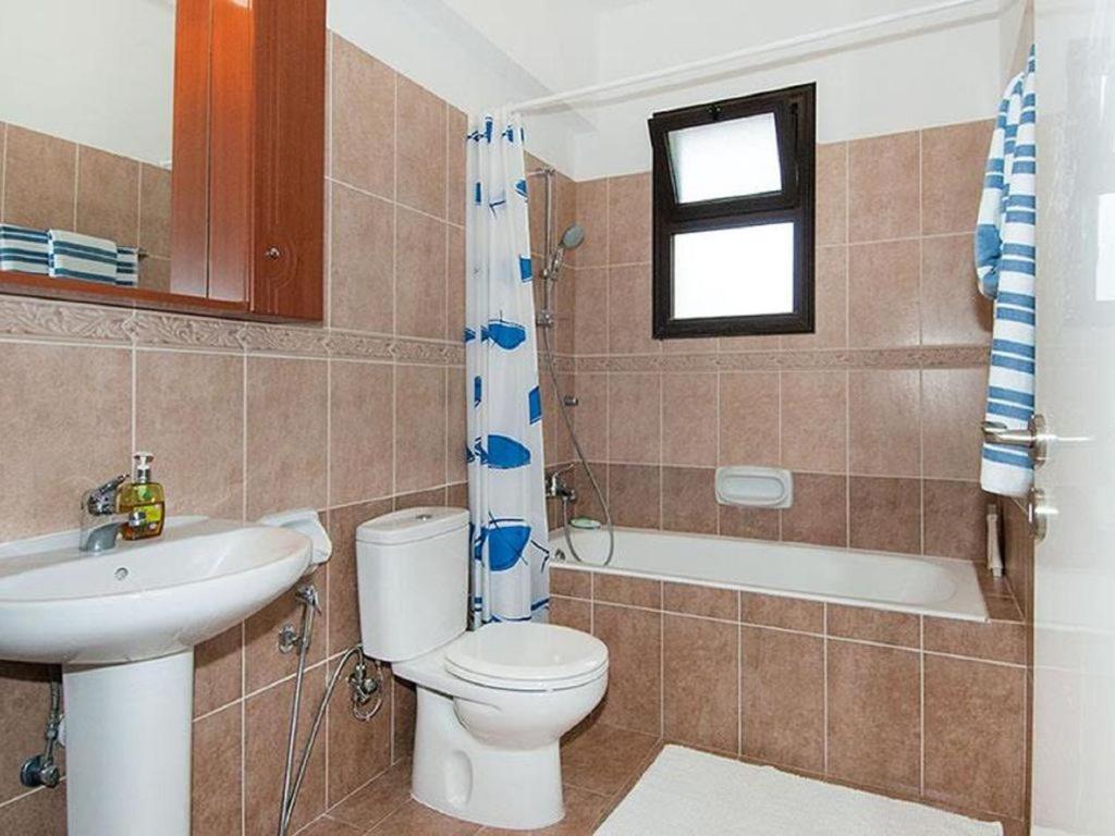Beautiful 2-Bedroom Apartment - Great Location Πάφος Εξωτερικό φωτογραφία